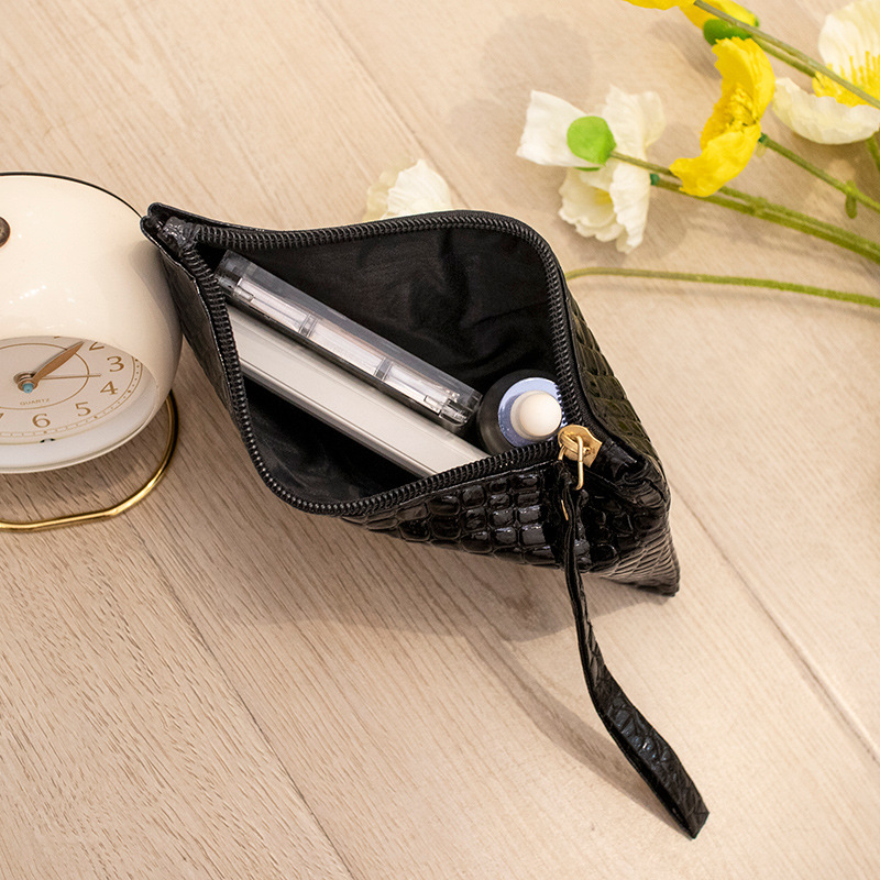 Kosmetyczka z wegańskiej skóry – Luxury Skincare For Women recenzja i cena